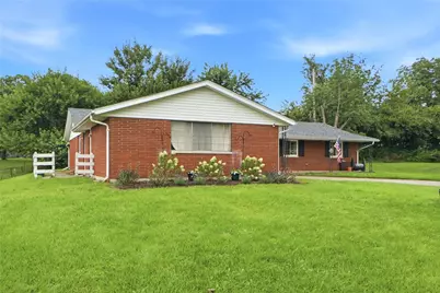 555 Adrian Court, Fairborn, OH 45324 - Photo 3