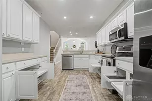 8823 Birkdale Hills Cir, Washington Twp, OH 45458 - Photo 23