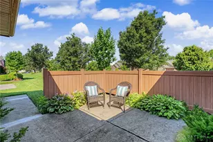8823 Birkdale Hills Cir, Washington Twp, OH 45458 - Photo 5