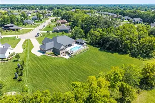 1234 Walton Ct, Troy, OH 45373 - Photo 5