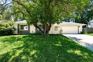 135 Whispering Pines Dr, Springboro, OH 45066 - Photo 1