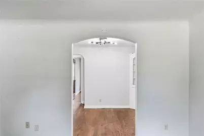 201 Castlewood Avenue, Harrison Twp, OH 45405 - Photo 11