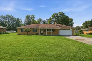 139 Miramar Dr, Enon Vlg, OH 45323 - Photo 1