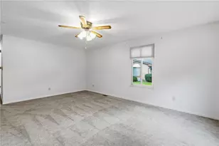 1327 Quail Bend Cir, Kettering, OH 45429 - Photo 5