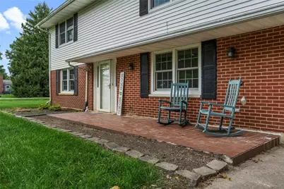 7565 Newbury Road, Bethel Twp, OH 45371 - Photo 5