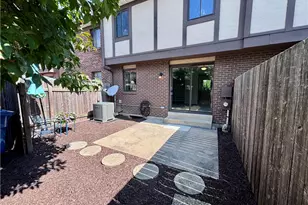 7488 Graystone Ct, West Chester Twp, OH 45069 - Photo 3