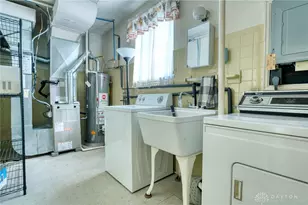 900 Devonshire Rd, Dayton, OH 45419 - Photo 27
