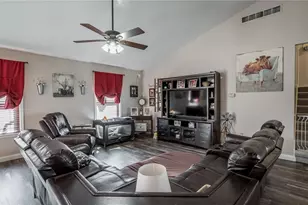 165 Hampton Pl, Troy, OH 45373 - Photo 9