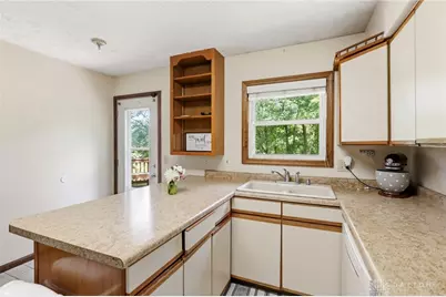 4460 E Mohave Drive, Dayton, OH 45431 - Photo 11