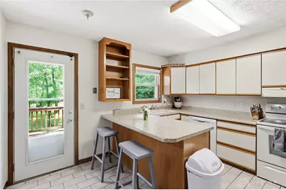 4460 E Mohave Drive, Beavercreek, OH 45431 - Photo 9