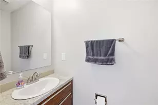 6852 Olde Greenbrier Ln, Centerville, OH 45459 - Photo 15