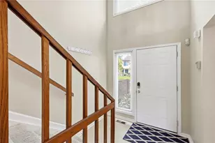6852 Olde Greenbrier Ln, Centerville, OH 45459 - Photo 5
