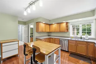 2662 Vienna Estates Dr, Miami Township, OH 45459 - Photo 15
