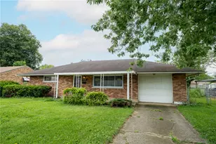 3888 Waterbury Dr, Kettering, OH 45439 - Photo 1