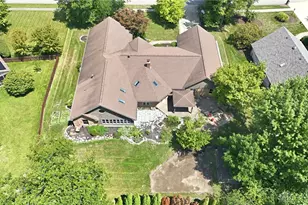 3955 Maple Grove Ln, Beavercreek, OH 45440 - Photo 3