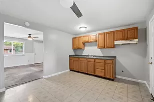 7309 Maringo Dr, Huber Heights, OH 45424 - Photo 13