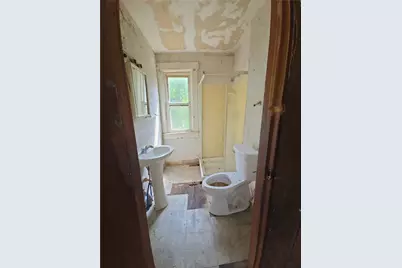 1027 W Riverview Avenue, Dayton, OH 45402 - Photo 23