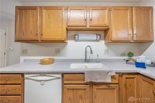 3143 Kerry Dr, Beavercreek, OH 45434 - Photo 7