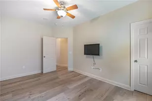 10138 Benham Dr, Washington Twp, OH 45458 - Photo 17