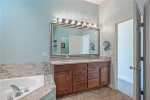 10138 Benham Dr, Washington Twp, OH 45458 - Photo 23