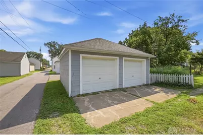 121 E Main Street, West Carrollton, OH 45449 - Photo 29
