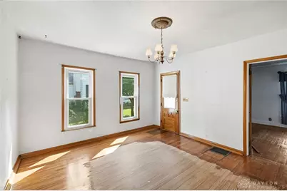 121 E Main Street, West Carrollton, OH 45449 - Photo 5