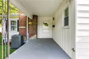 813 E Dorothy Ln, Kettering, OH 45419 - Photo 3