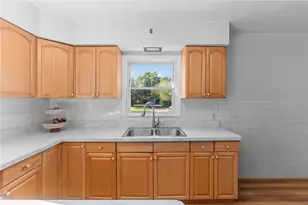 813 E Dorothy Ln, Kettering, OH 45419 - Photo 11