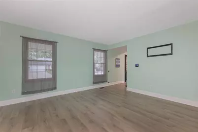 8930 Willowgate Lane, Huber Heights, OH 45424 - Photo 5