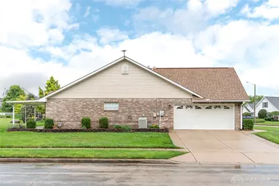 1295 Candlelite Lane, Fairborn, OH 45324 - Photo 35