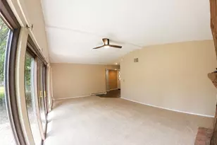 201 Oakhill Dr, Oxford, OH 45056 - Photo 3