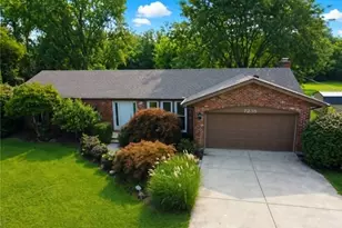 7238 Elk Creek Rd, Middletown, OH 45042 - Photo 1