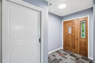 2372 Banyon Dr, Beavercreek, OH 45431 - Photo 7