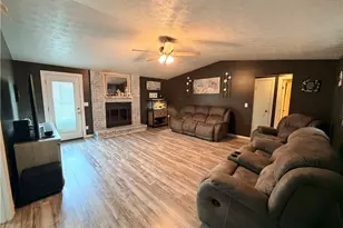 6068 Shull Rd, Huber Heights, OH 45424 - Photo 9