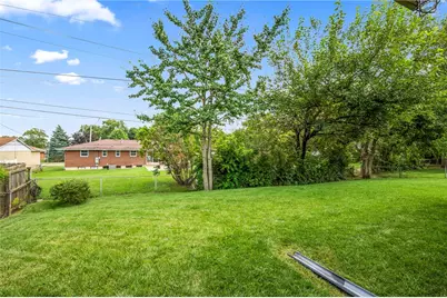 562 Hathaway Trail, Tipp City, OH 45371 - Photo 47