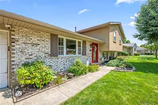 562 Hathaway Trail, Tipp City, OH 45371 - Photo 5