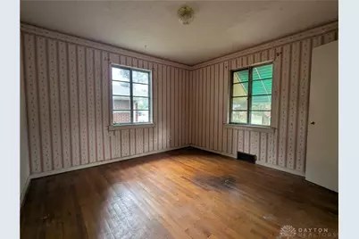 236 W Singer Street, Springfield, OH 45506 - Photo 7