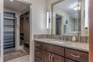 9010 S Normandy Ln, Dayton, OH 45458 - Photo 17