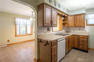 241 Hypathia Ave, Dayton, OH 45404 - Photo 9