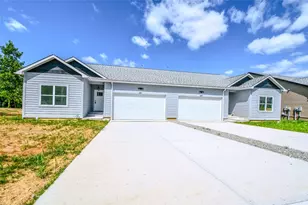 681 Waldsmith Way, Vandalia, OH 45377 - Photo 3
