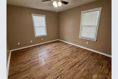 231 W Dayton Yellow Springs Road, Fairborn, OH 45324 - Photo 9