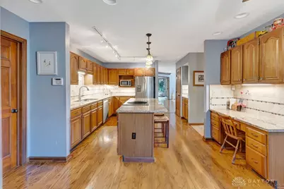 570 Rustic Trail, Beavercreek, OH 45434 - Photo 15
