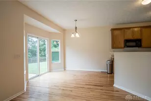 2880 Manor Ct, Troy, OH 45373 - Photo 9