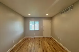 16 Chestnut St, Englewood, OH 45322 - Photo 3