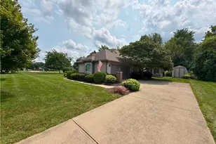 2244 Black Oak Dr, Troy, OH 45373 - Photo 9