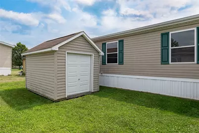 11054 Oakwood Village Boulevard, Miamisburg, OH 45342 - Photo 23