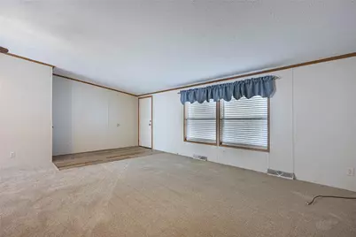 11054 Oakwood Village Boulevard, Miamisburg, OH 45342 - Photo 5
