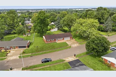 2821 Powhattan Place, Kettering, OH 45420 - Photo 3