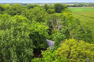9016 Bellefontaine Rd, New Carlisle, OH 45344 - Photo 5