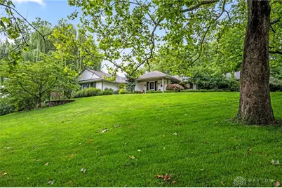 101 Thruston Boulevard, Oakwood, OH 45409 - Photo 17